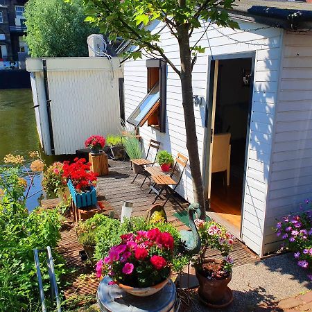 Romantic Quiet Studio On The Canal Bed and Breakfast Άμστερνταμ Εξωτερικό φωτογραφία